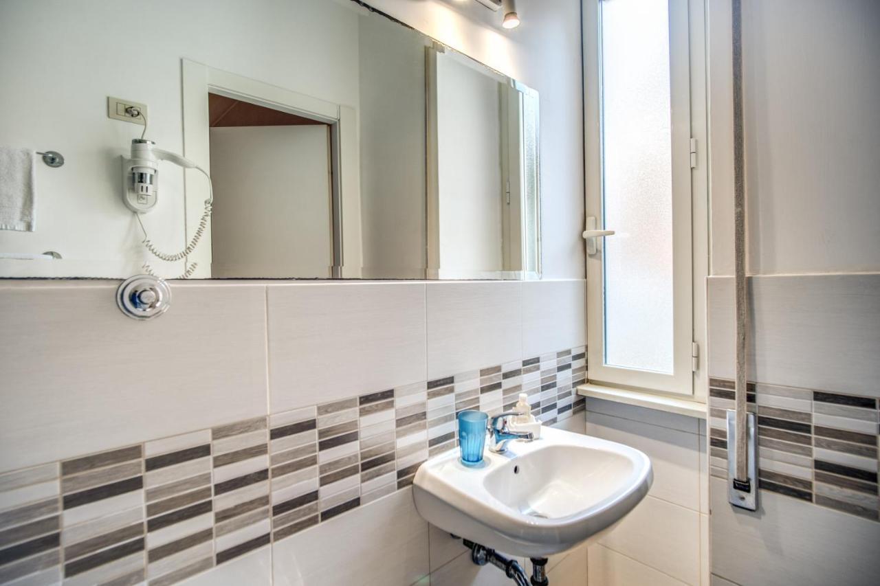 Circus Maximus B&B Рим Екстер'єр фото